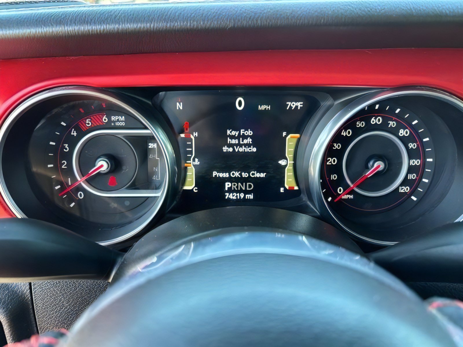 Used 2021 Jeep Gladiator Rubicon AWD/4WD image 13