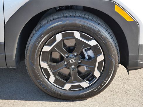 Certified 2025 Hyundai Santa Fe SEL image 15