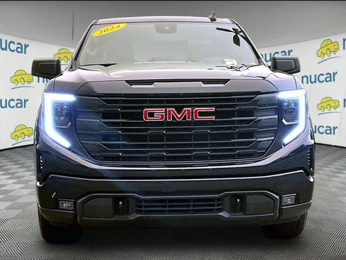 Used 2024 GMC Sierra 1500 Elevation AWD/4WD image 2