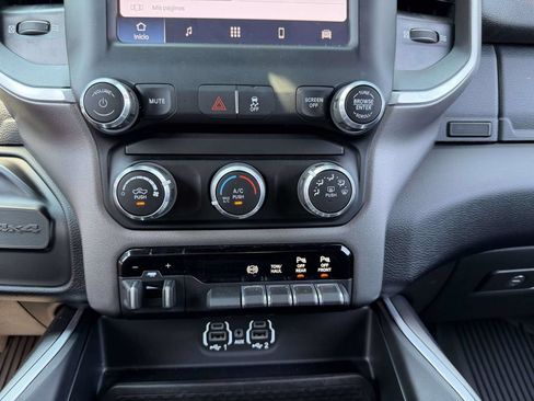 Used 2022 RAM 2500 Big Horn w/ Night Edition AWD/4WD image 28