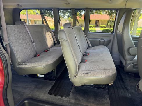 Used 2013 Chevrolet Express 1500 LT w/ LT Preferred Equipment Group AWD/4WD image 15