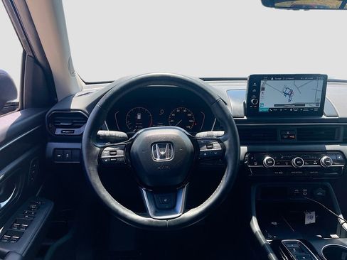 Used 2024 Honda Pilot Touring image 24