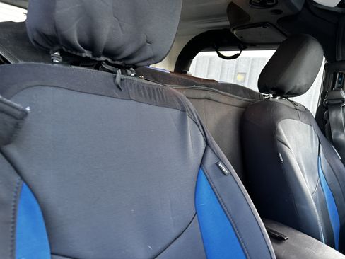 Used 2015 Jeep Wrangler Sport image 13