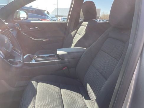 New 2025 Chevrolet Equinox LT image 12