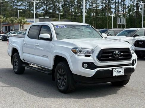 Used 2023 Toyota Tacoma 4x4 Double Cab image 7