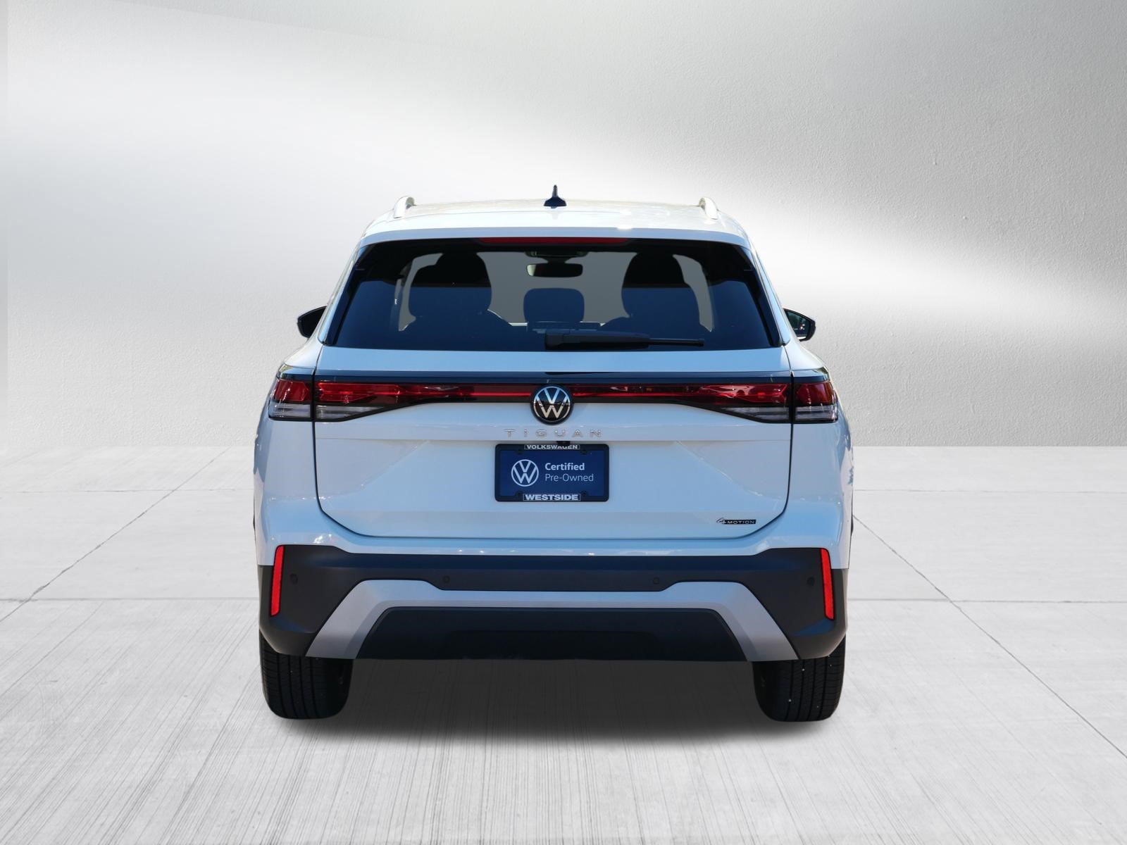 Certified 2025 Volkswagen Tiguan S w/ 18" Wheel Package AWD/4WD image 6