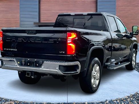 Used 2020 Chevrolet Silverado 3500 LTZ w/ LTZ Plus Package image 12