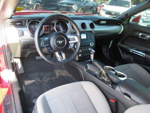 Used 2022 Ford Mustang GT image 13