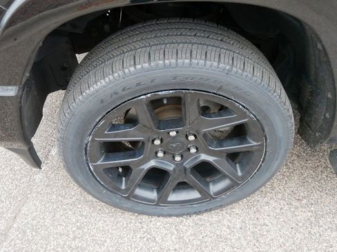 Certified 2022 RAM 1500 Laramie image 24