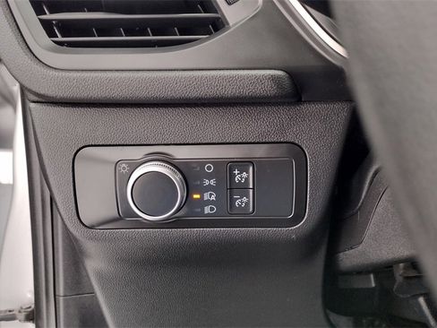 Certified 2020 Ford Escape SE image 16