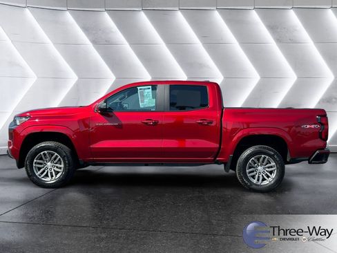Certified 2023 Chevrolet Colorado LT w/ LT Convenience Package II AWD/4WD image 2