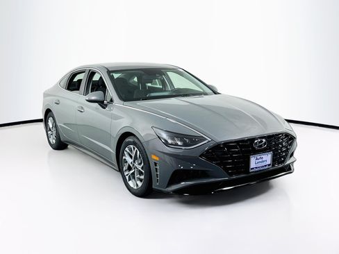 Used 2023 Hyundai Sonata SEL FWD image 3