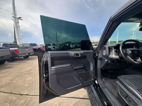 Used 2025 Ford Bronco Outer Banks AWD/4WD image 14