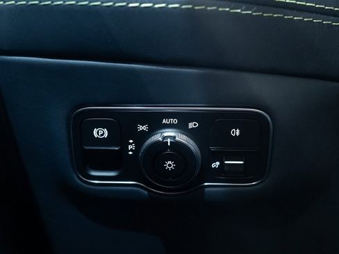 Used 2023 Aston Martin DBX 707 image 24