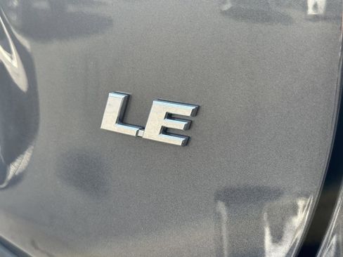 Used 2025 Toyota RAV4 LE image 10