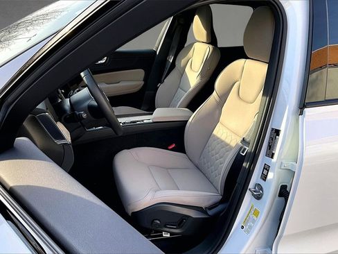 Certified 2026 Volvo XC60 B5 Plus w/ Protection Package Premier image 20