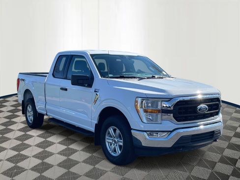 Used 2022 Ford F150 XLT w/ Equipment Group 301A Mid image 3