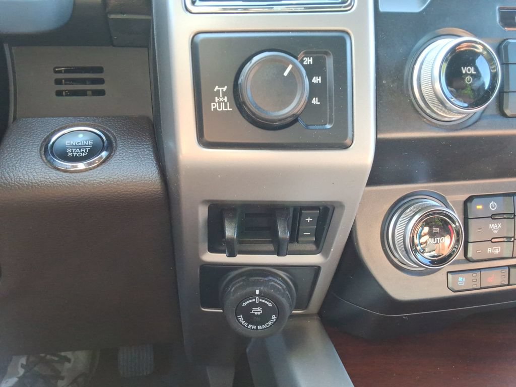 Used 2021 Ford F350 King Ranch w/ King Ranch Ultimate Package AWD/4WD image 37