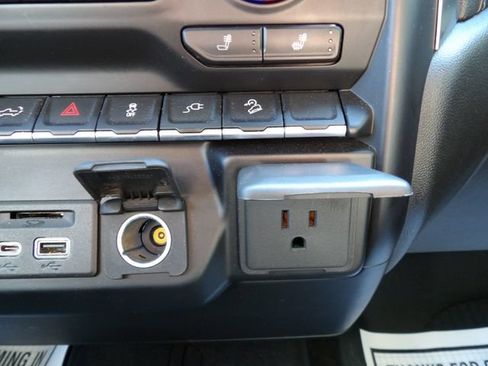 Used 2020 Chevrolet Silverado 1500 LTZ w/ Safety Package AWD/4WD image 35