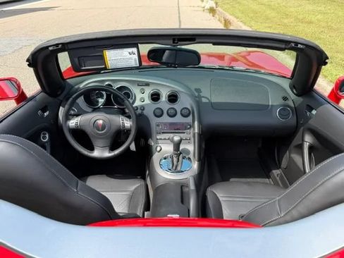 Used 2007 Pontiac Solstice GXP w/ Premium Package RWD image 12