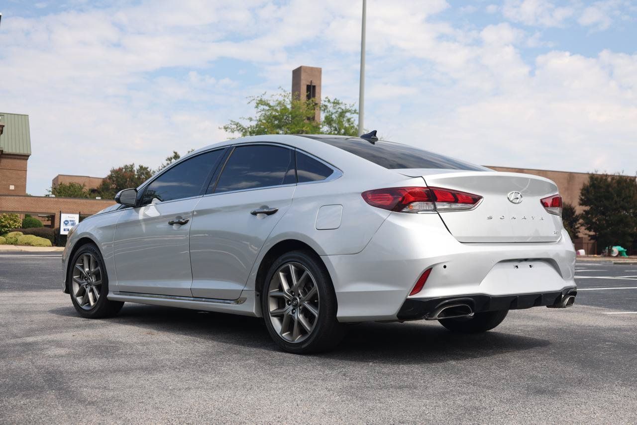 Used 2018 Hyundai Sonata Limited FWD image 3