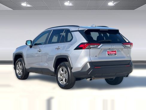 Used 2024 Toyota RAV4 XLE AWD/4WD image 3