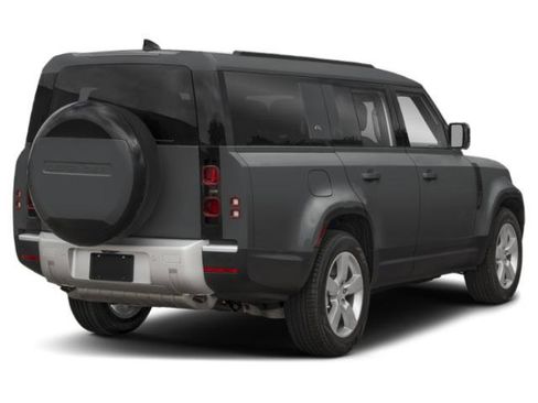 Used 2024 Land Rover Defender 130 X-Dynamic SE AWD/4WD image 2