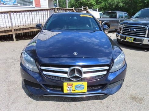 Used 2018 Mercedes-Benz C 300 4MATIC Sedan image 3