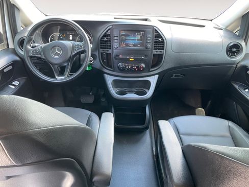Used 2023 Mercedes-Benz Metris Passenger image 12