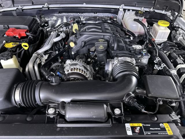 Used 2024 Jeep Gladiator Mojave w/ Convenience Group AWD/4WD image 31