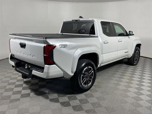 Certified 2025 Toyota Tacoma TRD Sport image 8
