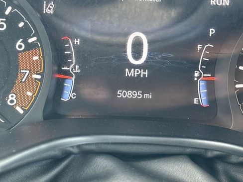 Used 2024 Jeep Compass Latitude w/ Altitude Special Edition AWD/4WD image 17