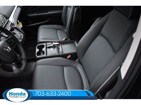 New 2026 Honda Odyssey Touring image 14