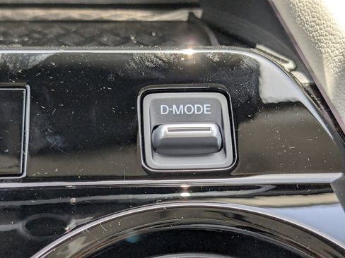 New 2025 Nissan Murano SL AWD/4WD image 30