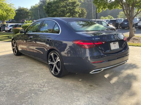 Used 2025 Mercedes-Benz C 300 Sedan image 23