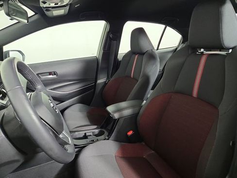 Used 2024 Toyota Corolla SE image 13
