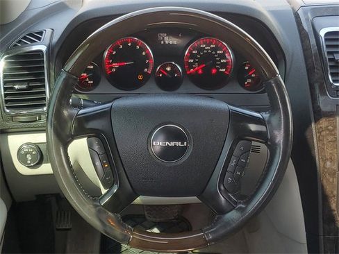 Used 2012 GMC Acadia Denali image 24