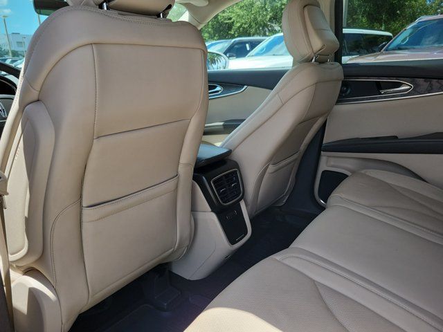 Certified 2020 Lincoln Nautilus Reserve AWD/4WD image 15