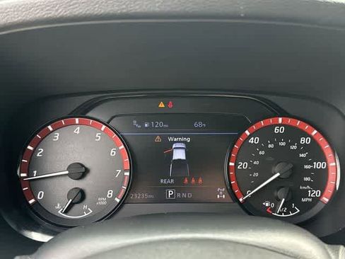 Used 2024 Nissan Frontier PRO-4X w/ Technology Package image 6