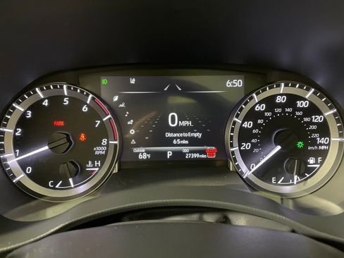 Certified 2024 Toyota Highlander XLE image 18