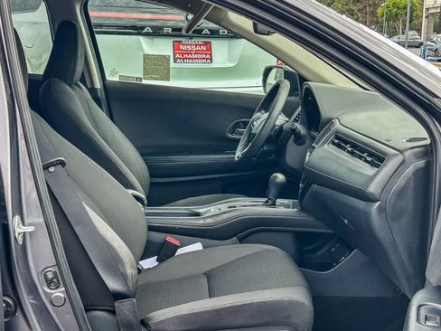Used 2021 Honda HR-V EX image 17