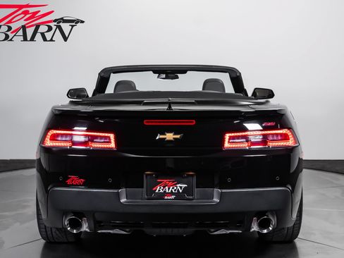 Used 2014 Chevrolet Camaro SS w/ RS Package RWD image 4