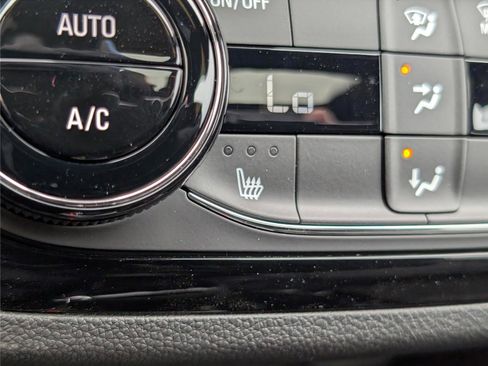 New 2026 Buick Envista Sport Touring FWD image 21