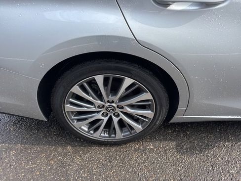 Used 2019 Lexus ES 350 w/ Accessory Package 2 image 7