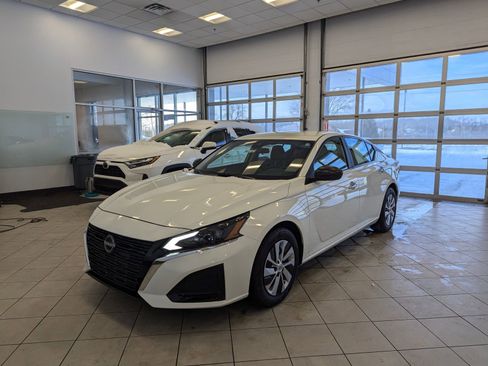 New 2025 Nissan Altima 2.5 S image 6