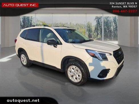 Used 2022 Subaru Forester AWD/4WD image 3