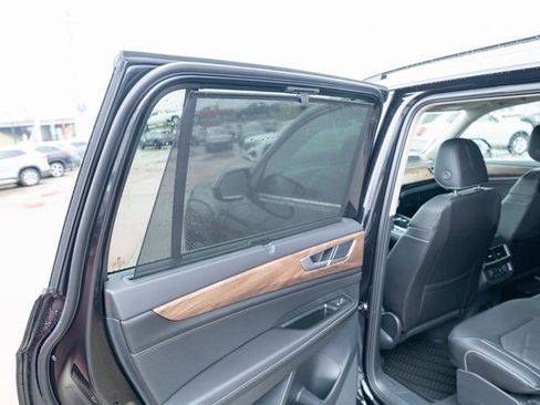 New 2026 Volkswagen Atlas SE image 12