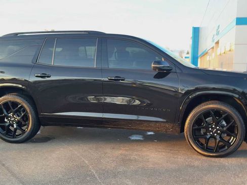 Certified 2024 Chevrolet Traverse RS w/ LPO, Floor Liner Package image 9