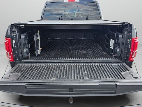 Used 2015 Ford F150 Platinum w/ Technology Package image 20