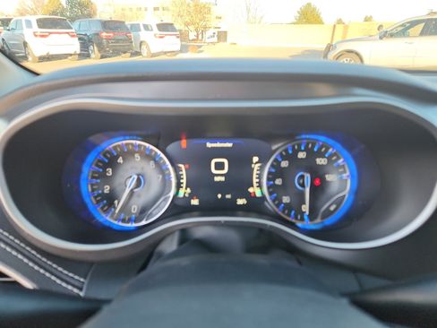 New 2026 Chrysler Pacifica Select image 11